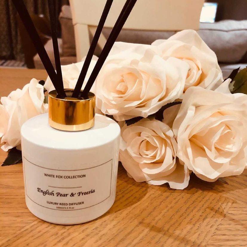 English Pear & Freesia Diffuser 100ml